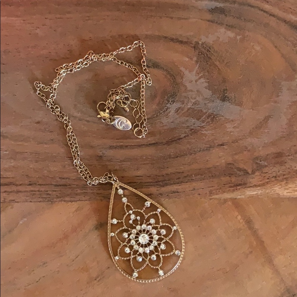 Gold Pendant Necklace